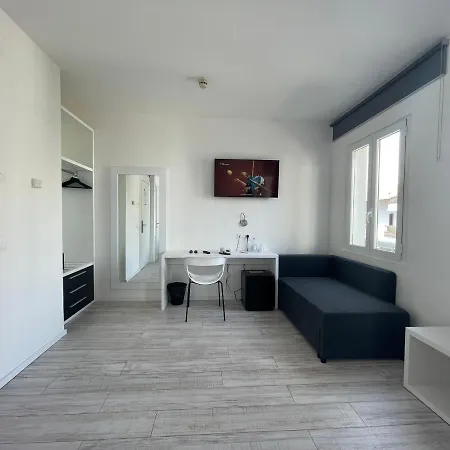 Athena Hotel 3*